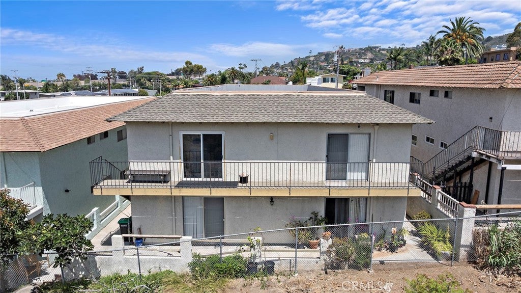 106 E Avenida San Gabriel