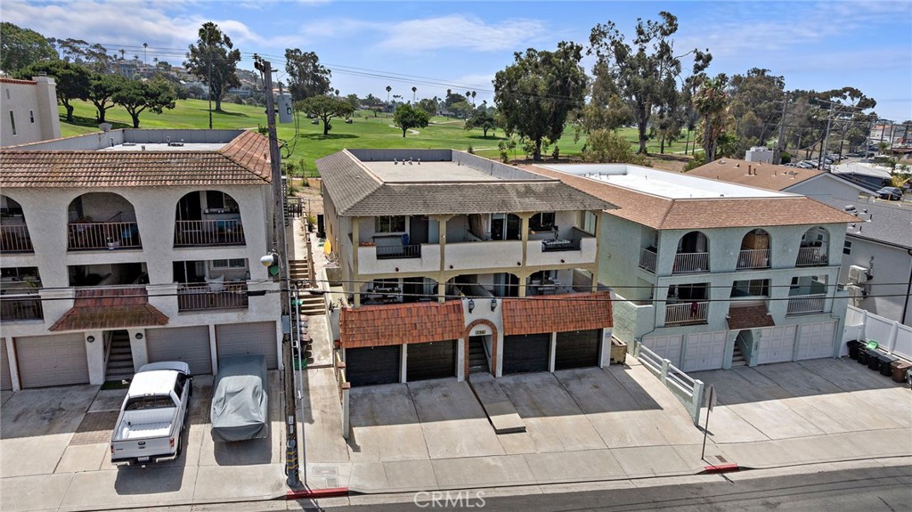 106 E Avenida San Gabriel