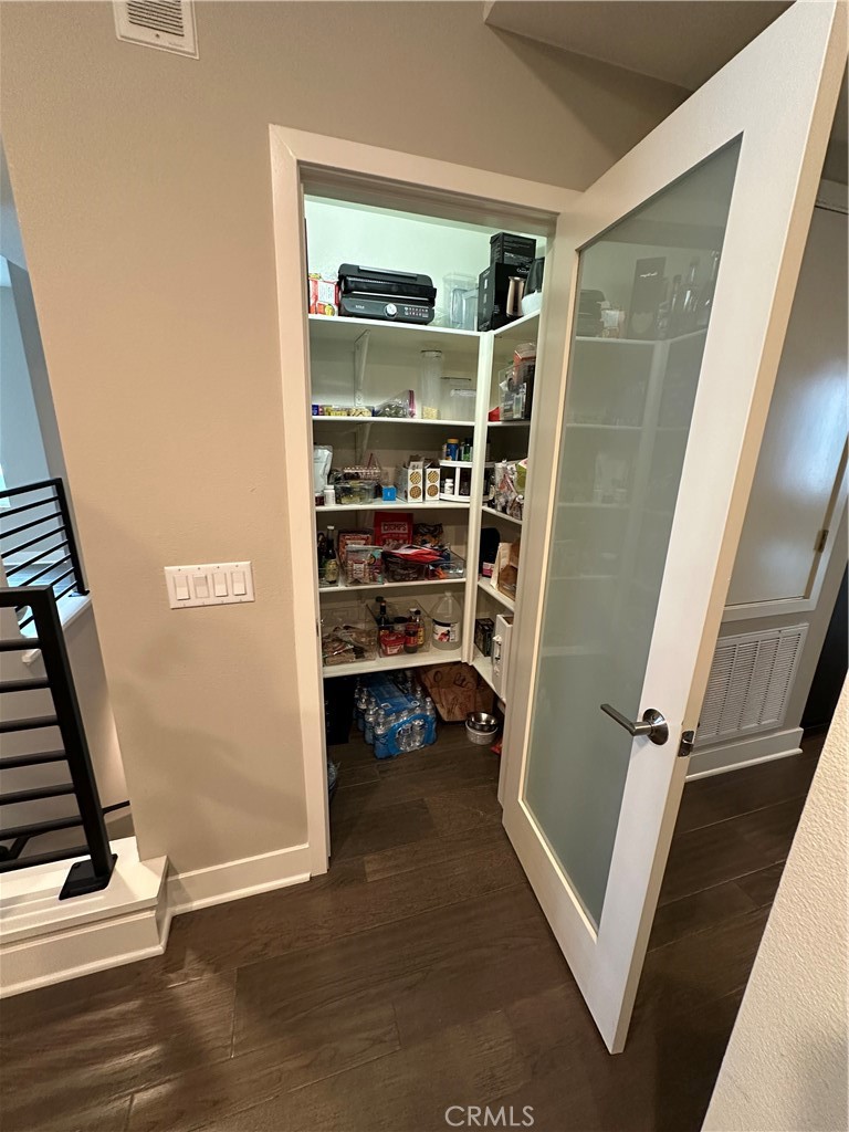 Manhatten (CPWMN) - Residential Lease
