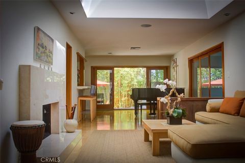 Photo of 1025 Indiana, Venice, CA 90291 (MLS # IV25270109)