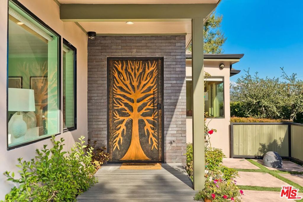 2841 Montcalm Avenue