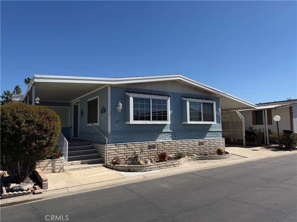 2230 Lake Park Drive 60
