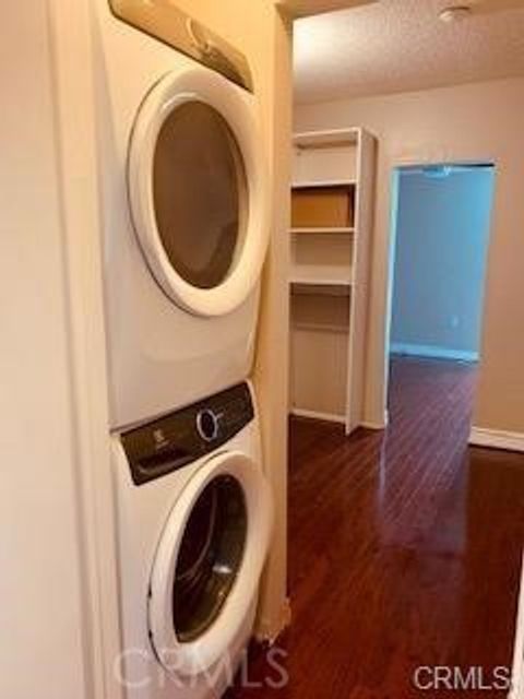 Tiny photo for 1007 S Catalina Ave #106, Redondo Beach, CA 90277 (MLS # SB25233308)