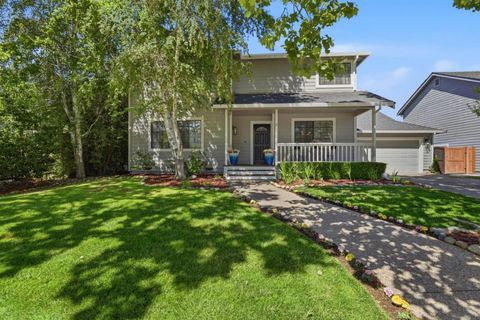 Photo of 1750 Severinsen Street, Hollister, CA 95023 (MLS # ML82041594)