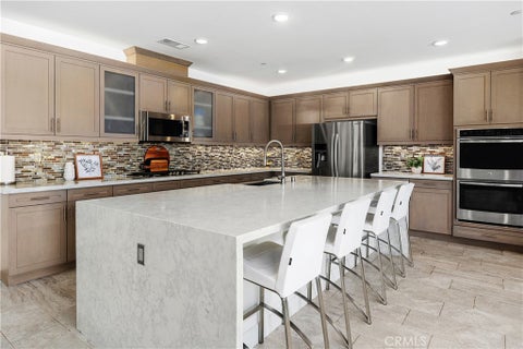 Tiny photo for 34830 Heartland LN, Murrieta, CA 92563 (MLS # SW26192288)