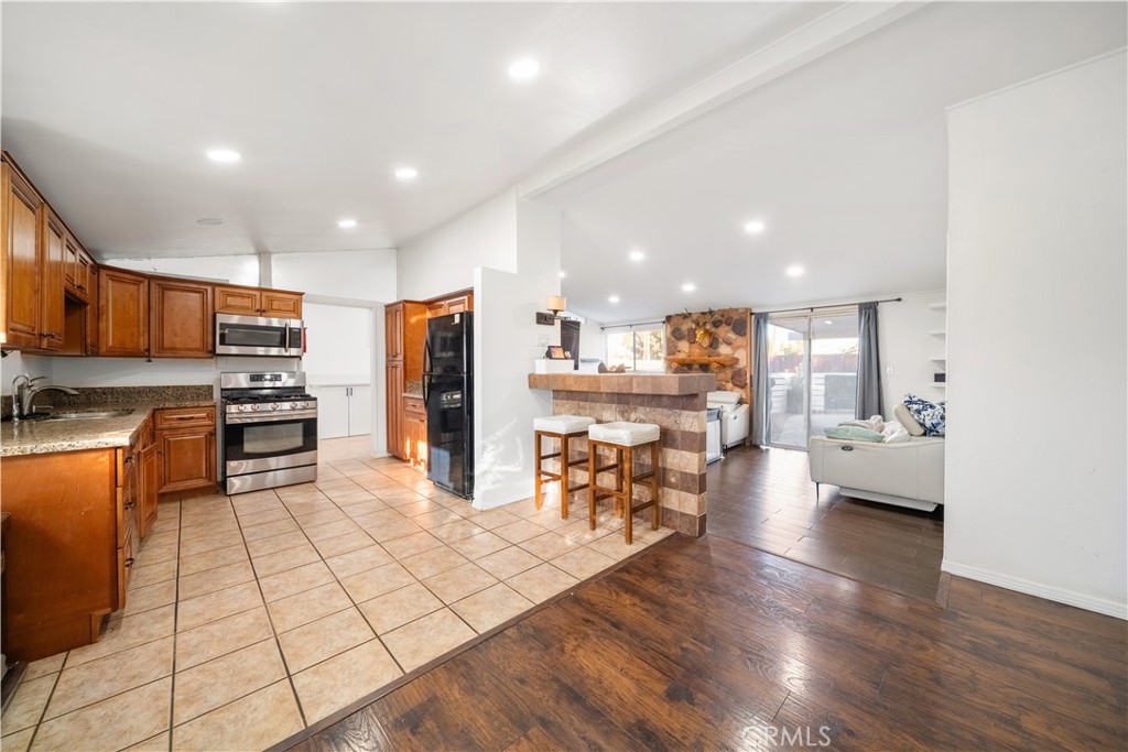 1610 N Amador Avenue