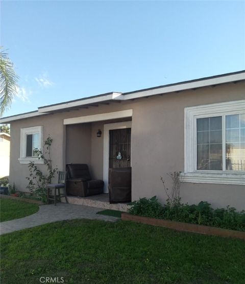 11820 168th St Artesia CA 90701