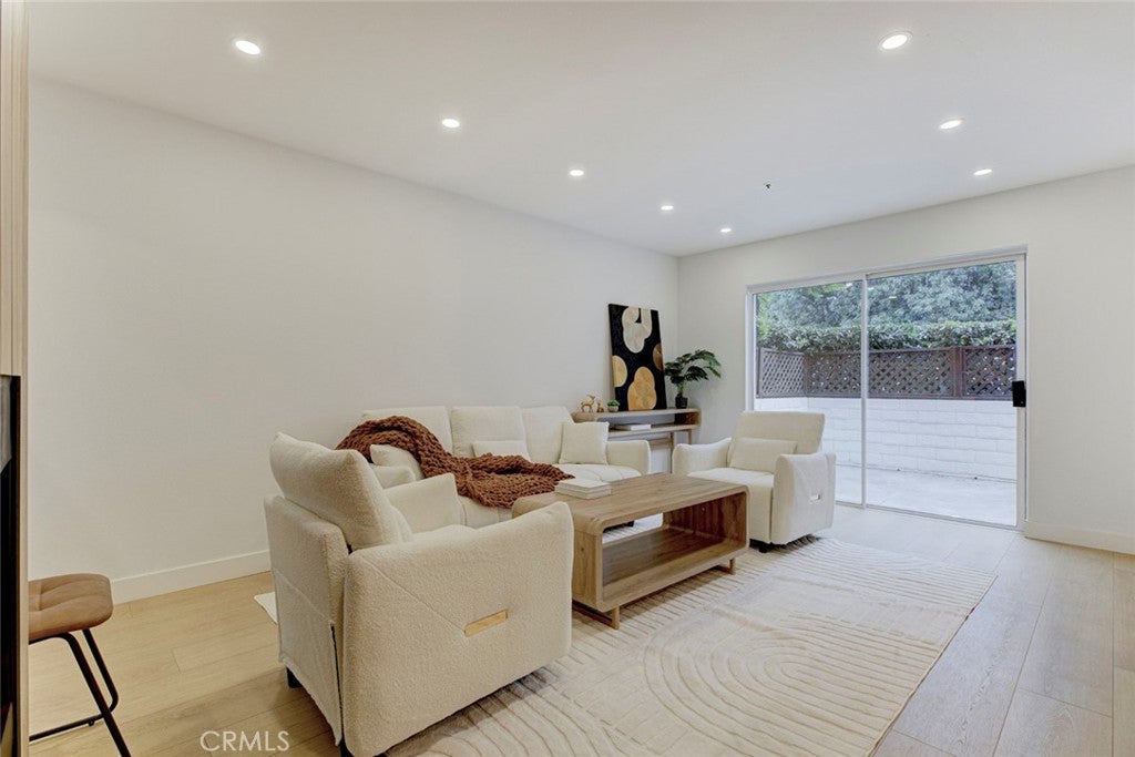 15044 Nordhoff Street 8