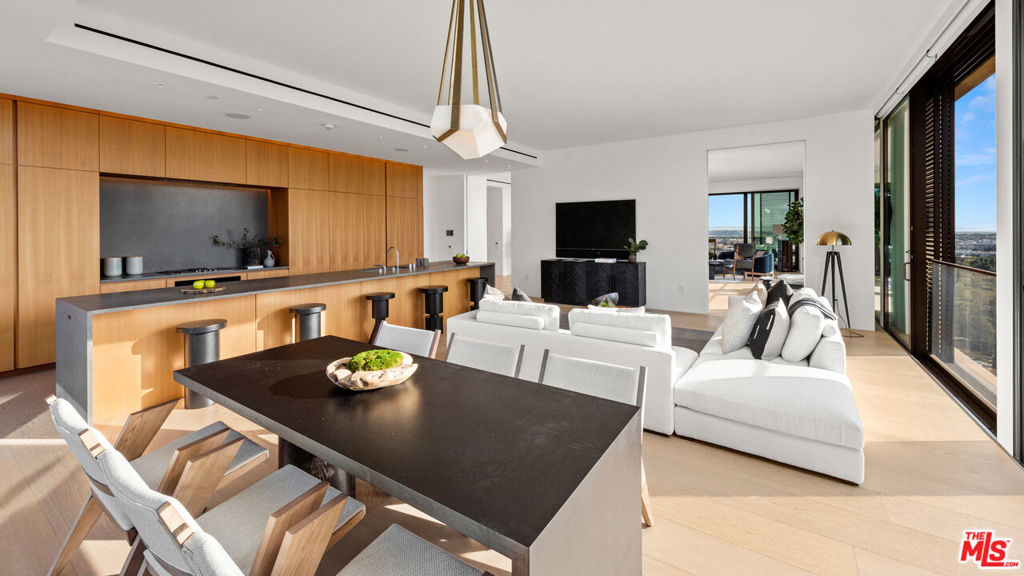 9040 Sunset Boulevard 1101