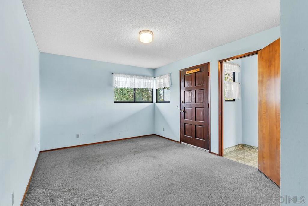 Valley Center - Residential