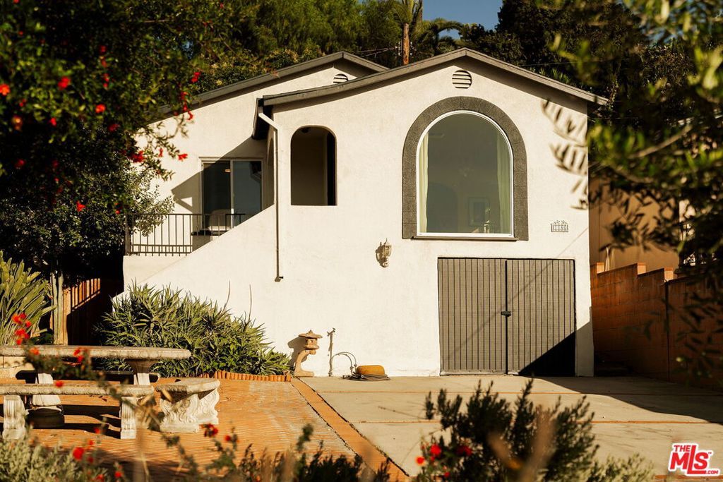 Photo of 1140 N Evergreen Avenue, Los Angeles, CA 90033 (MLS # 26726153)