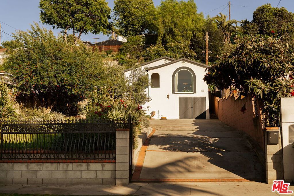 Photo of 1140 N Evergreen Avenue, Los Angeles, CA 90033 (MLS # 26726153)