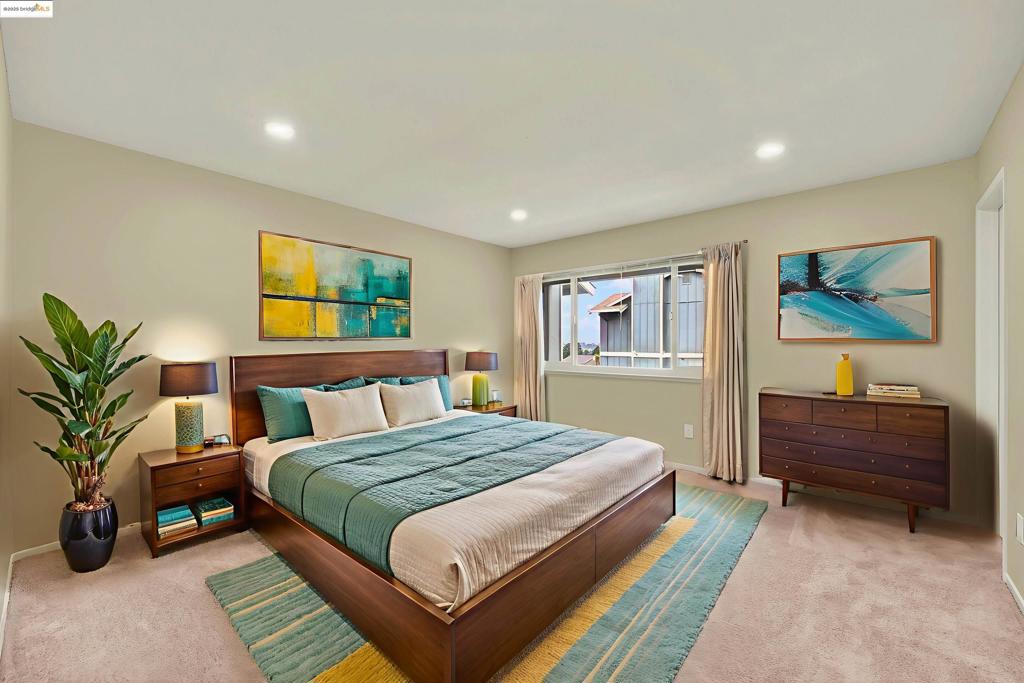 HILLTOP GREEN - Residential