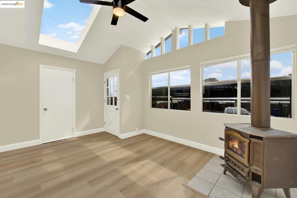 HILLTOP GREEN - Residential