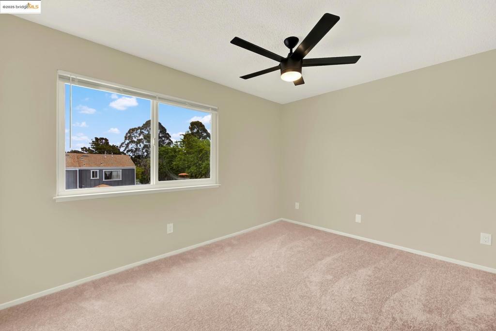 HILLTOP GREEN - Residential