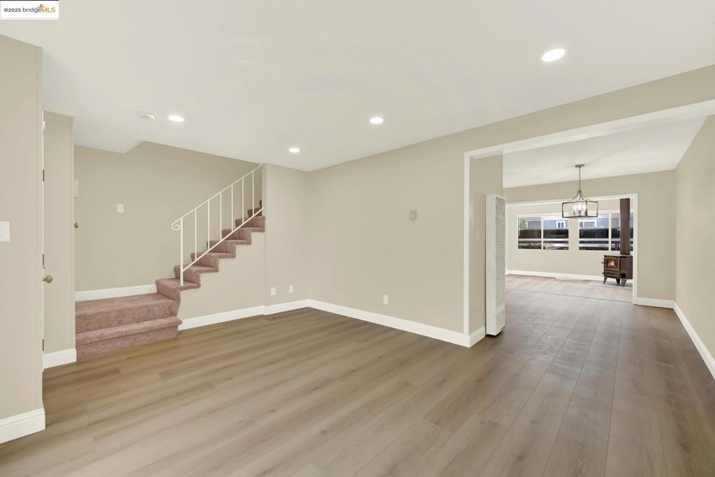 HILLTOP GREEN - Residential