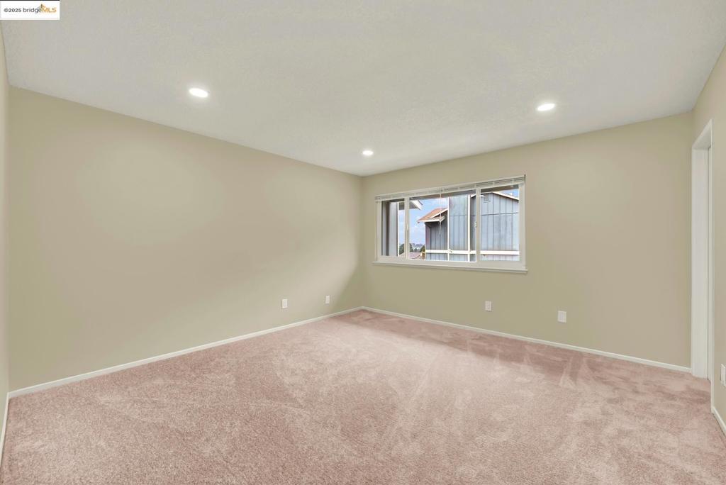 HILLTOP GREEN - Residential