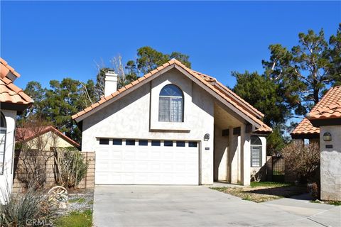 Photo of 19282 Pine Way, Apple Valley, CA 92308 (MLS # HD26029421)