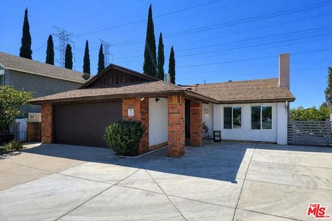 Photo of 11493 Lev Avenue, San Fernando, CA 91345 (MLS # 26666343)