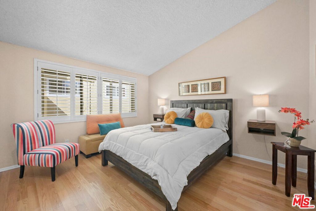 5951 Canterbury Drive 20