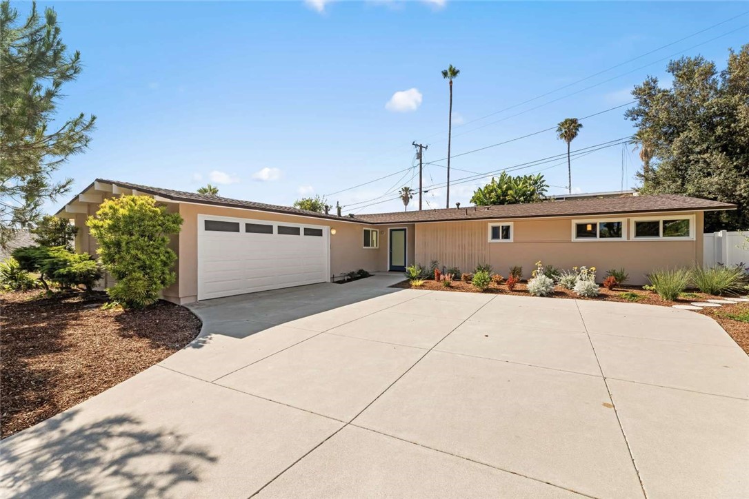 SINGLE STORY * TRUDIE RICHARDS DESIGNER HOME * POOL * LARGE DRIVEWAY * Welcome to 2038 Noble View, a charming home in a highly desirable neighborhood of RPV. Recently remodeled with new flooring, new bathrooms with custom vanities, and a new kitchen with appliances included. This home is an amazing opportunity in a great location.