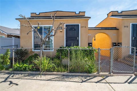 Photo of 1976 Olive AVE, Long Beach, CA 90806 (MLS # IG26179237)