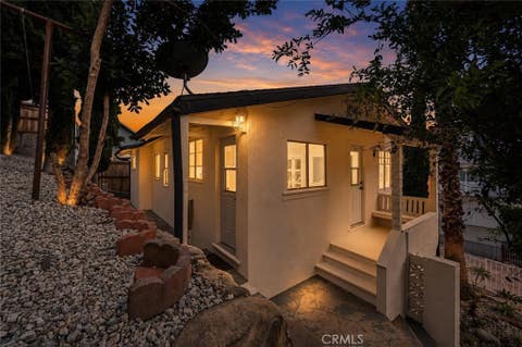 Photo of 447 W Avenue 37 Ave, Los Angeles, CA 90065 (MLS # SR26168894)