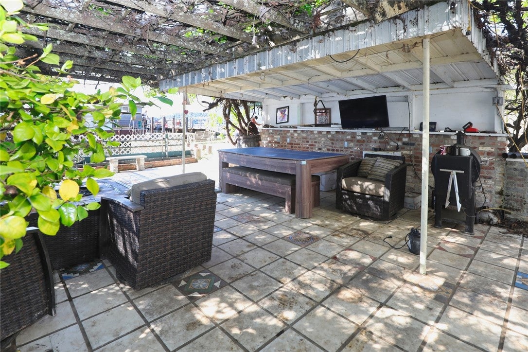 10465 E Highway 20