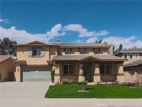 1356 Estancia Beaumont CA 92223