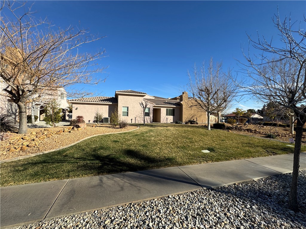 Motivated Seller! Lakefront Condo in Silver Lakes
Don’t miss this rare opportunity to own a gorgeous end-unit condo right on the lake in the highly desirable Silver Lakes community! This home offers 2 bedrooms, a versatile 3rd room (perfect as an office or guest space), and 2.5 bathrooms, all beautifully updated with new flooring throughout.
Enjoy an open, light-filled layout with breathtaking water views from your living spaces. A two-car garage provides convenience and storage, while included appliances (washer, dryer, refrigerator) make moving in effortless. Furniture is also available if desired.
Community amenities include:
18-hole golf course
Two private lakes for boating & fishing
Clubhouse, pool, tennis courts & on-site dining
This peaceful, friendly community is perfect for families, retirees, or anyone seeking a resort-style lifestyle in the High Desert. Schedule your private showing today—this lakefront gem won’t last long!
