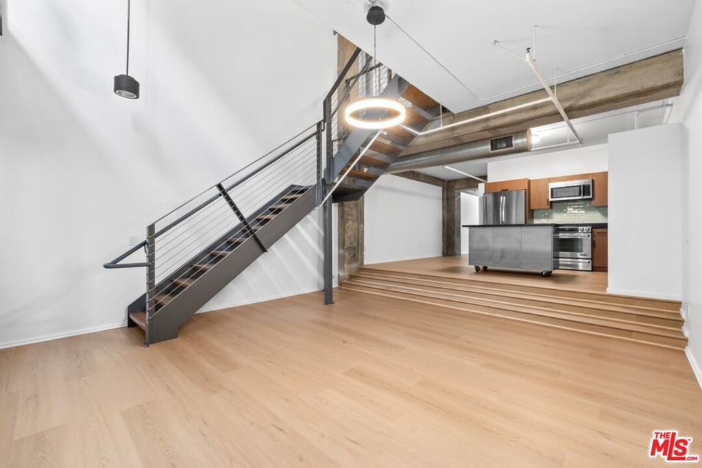 Photo of 510 S Hewitt Street #104, Los Angeles, CA 90013 (MLS # 26633279)