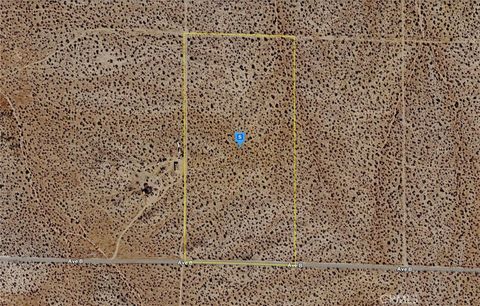 Photo of 111 Avenue B, Lancaster, CA 93535 (MLS # AR26100719)