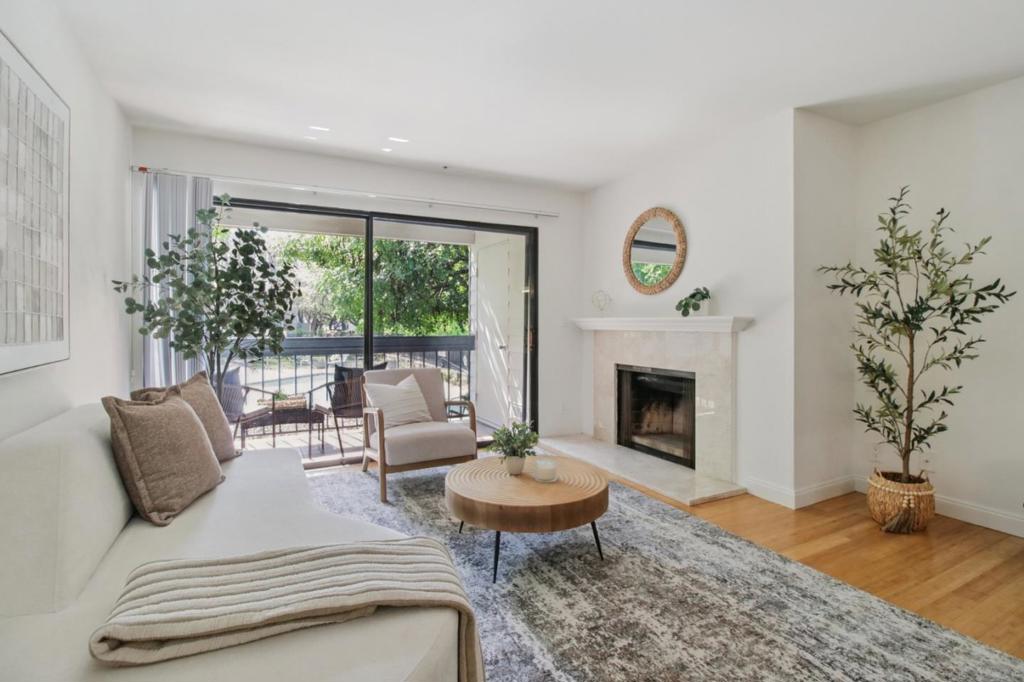 35 W 20th Avenue 105