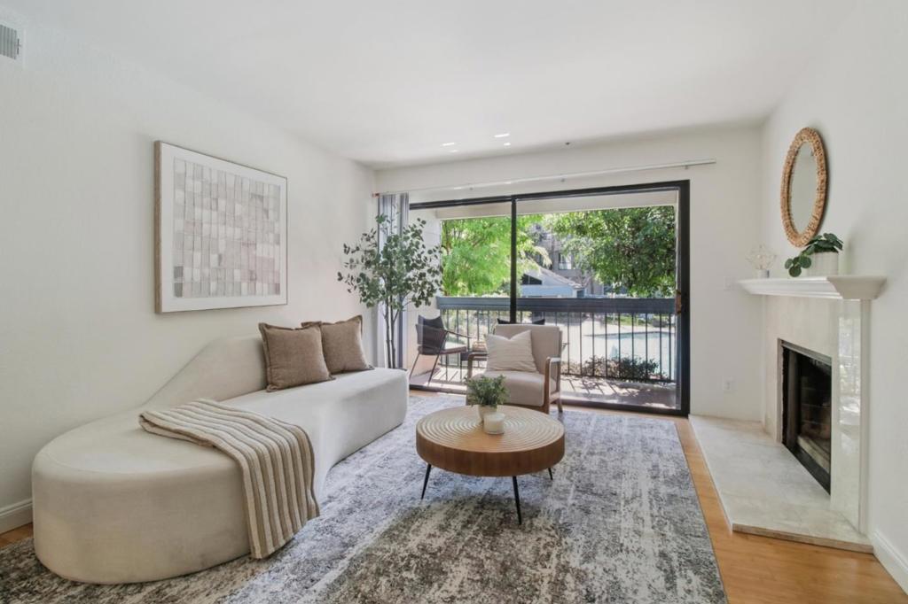 35 W 20th Avenue 105