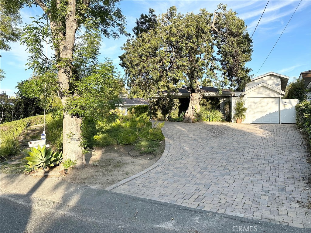 27424 Rainbow Ridge