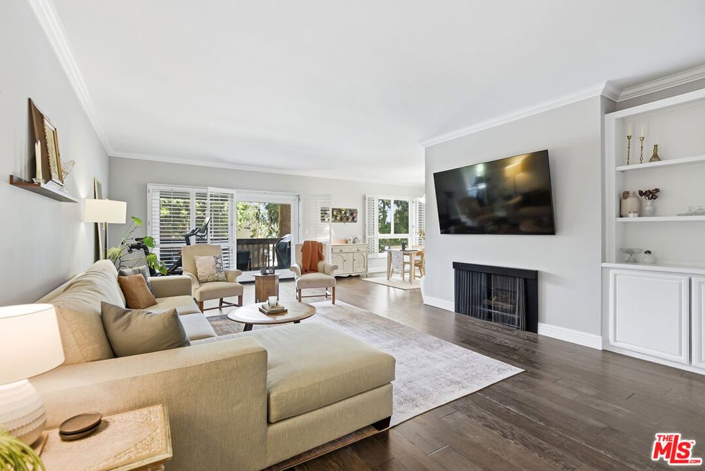 Photo of 5625 Cambridge Way #204, Culver City, CA 90230 (MLS # 26668337)