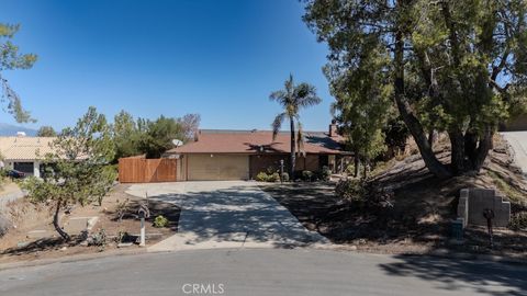 Photo of 16186 Pick Pl Pl, Riverside, CA 92504 (MLS # IV25188184) Photo of 16186 Pick Pl Pl, Riverside, CA 92504 (MLS # IV25188184)