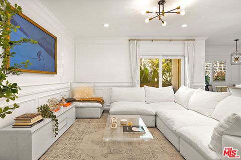 Photo of 844 16th Street #5, Santa Monica, CA 90403 (MLS # 25609937)