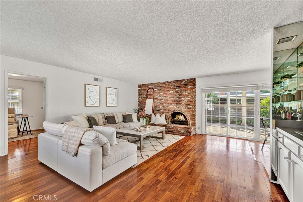 17801 Cardinal Circle