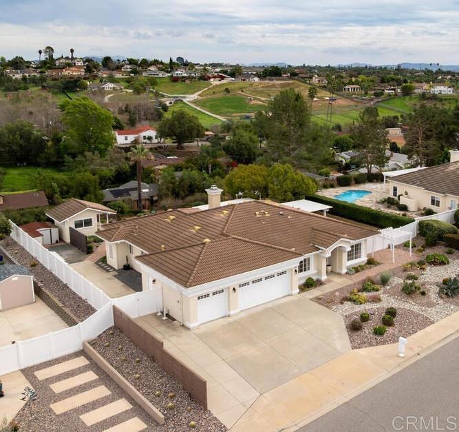 2144 Knollwood Avenue