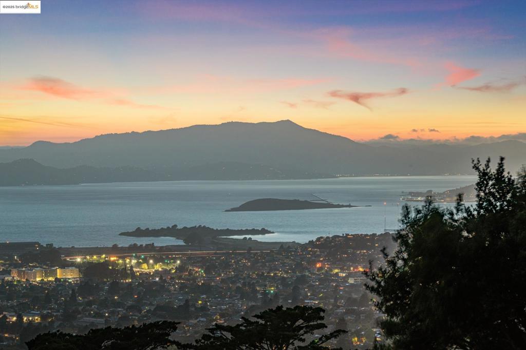 BERKELEY HILLS - Residential