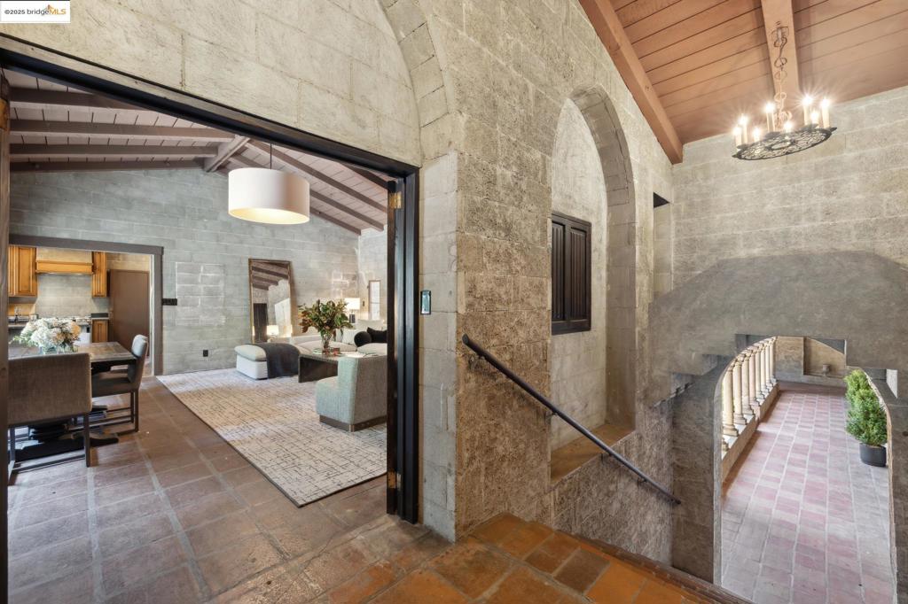 BERKELEY HILLS - Residential