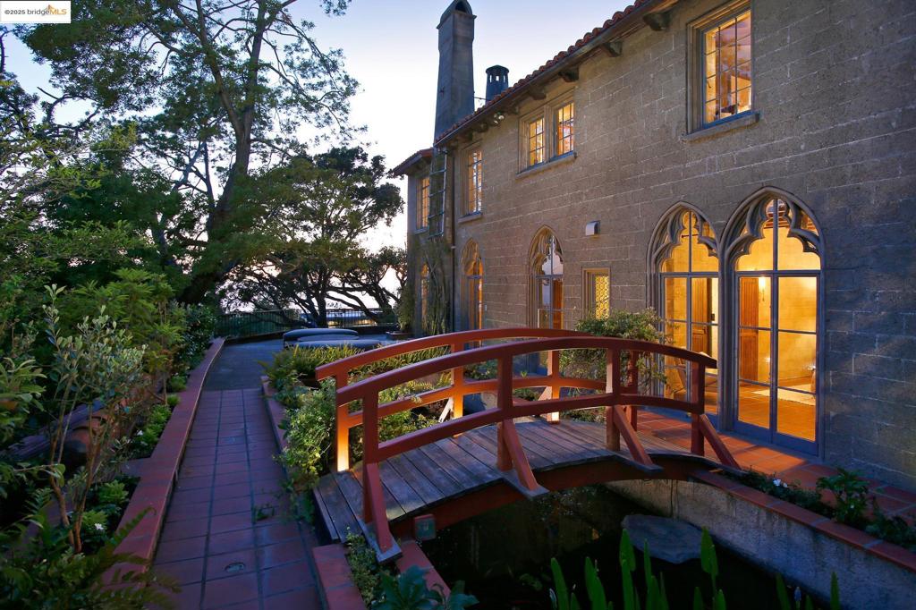 BERKELEY HILLS - Residential