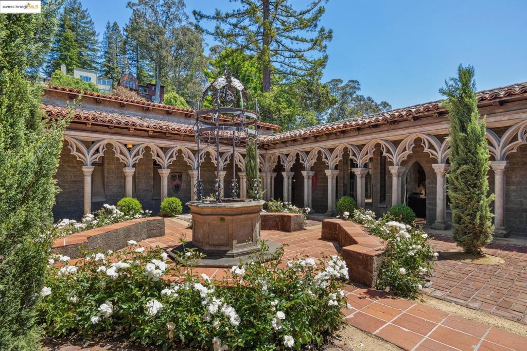 BERKELEY HILLS - Residential