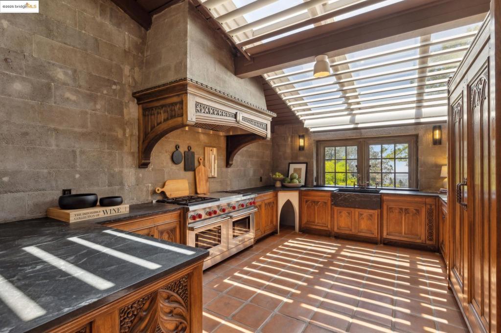 BERKELEY HILLS - Residential