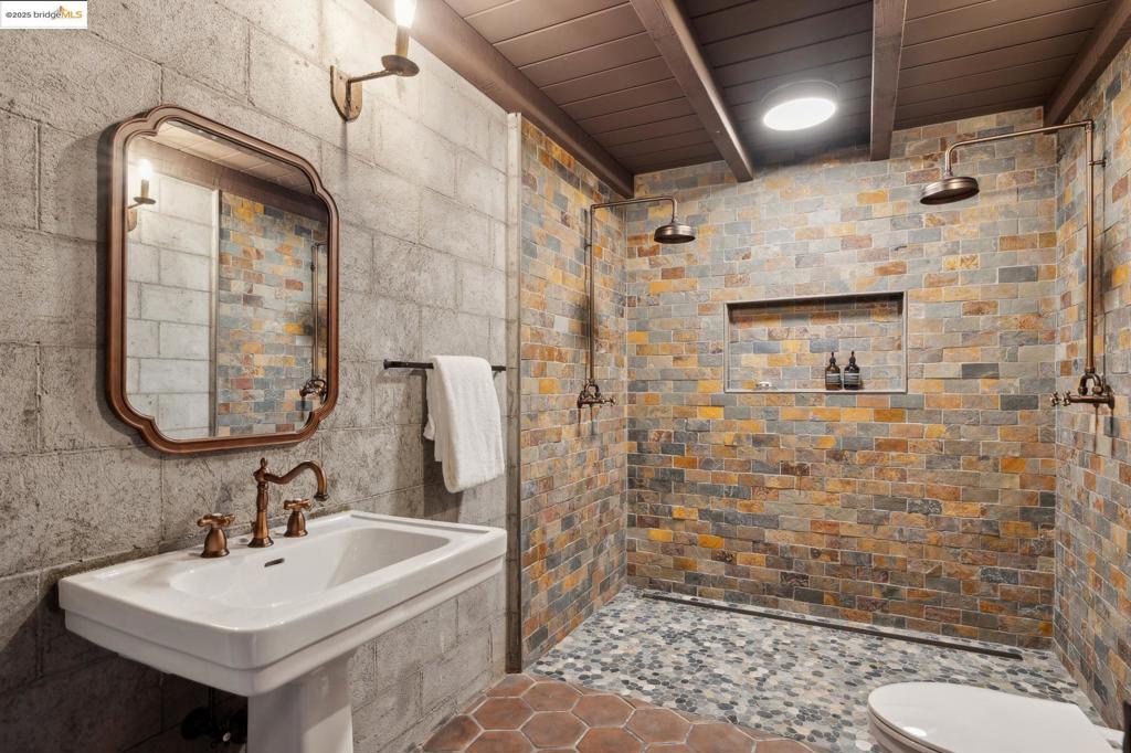 BERKELEY HILLS - Residential