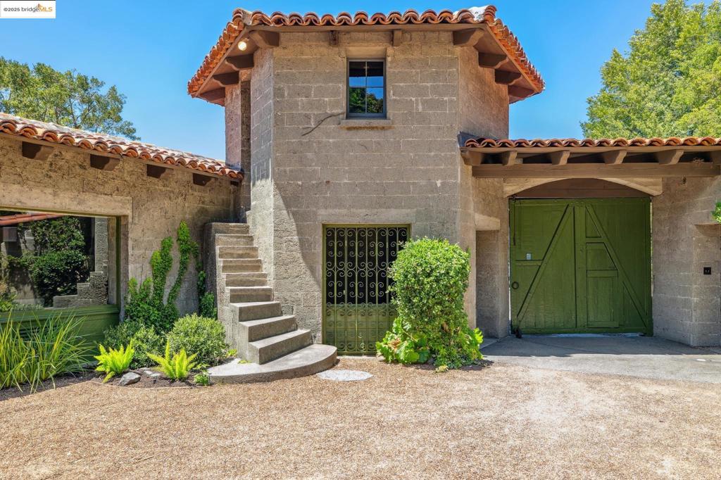 BERKELEY HILLS - Residential