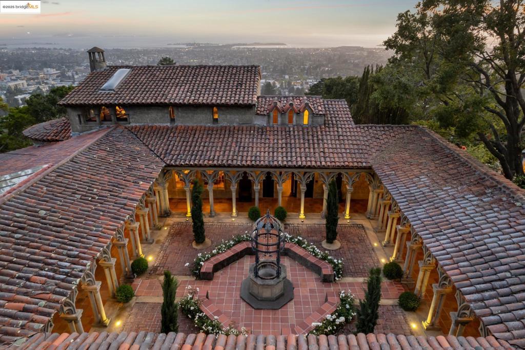 BERKELEY HILLS - Residential