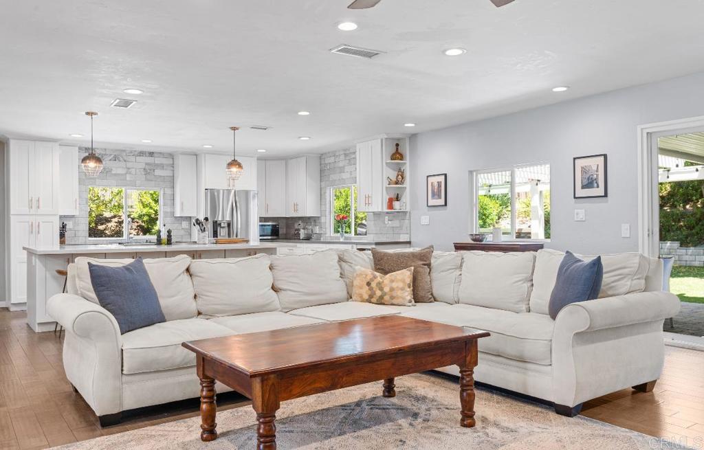 2528 Windmill View Road