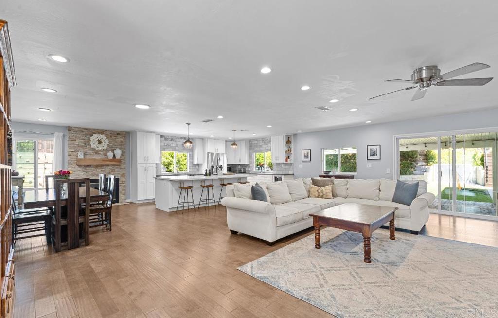2528 Windmill View Road